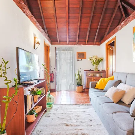 Casa Petra - Traditional Canary House Holiday home Guimar